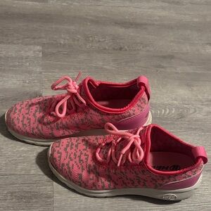 Pink Athletic Heelys